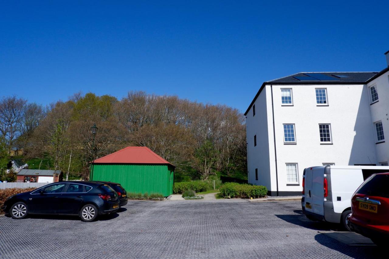 No 7 Quiet, Two Bedroom Ground Floor Flat In Tornagrain Great For Early Airport Departures Or Late Flights Dalcross Eksteriør billede