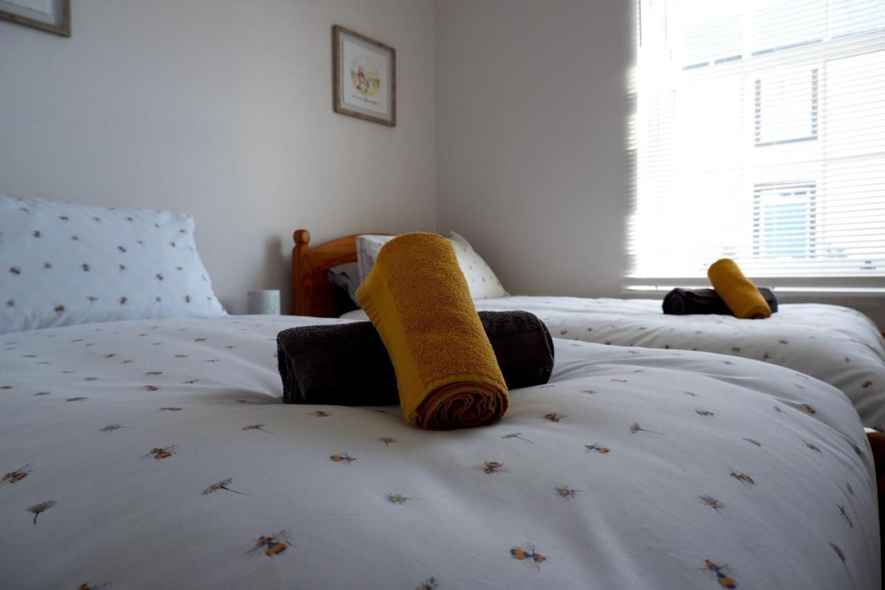 No 7 Quiet, Two Bedroom Ground Floor Flat In Tornagrain Great For Early Airport Departures Or Late Flights Dalcross Eksteriør billede